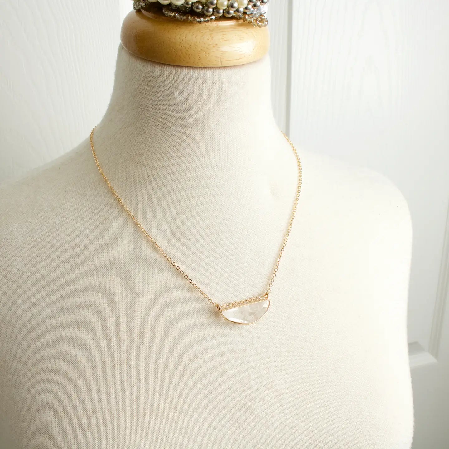 Luna // Quartz Short Necklace