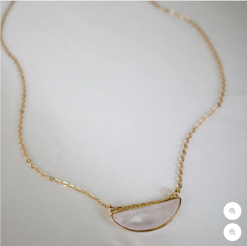 Necklace | Luna // Gold Quartz Short