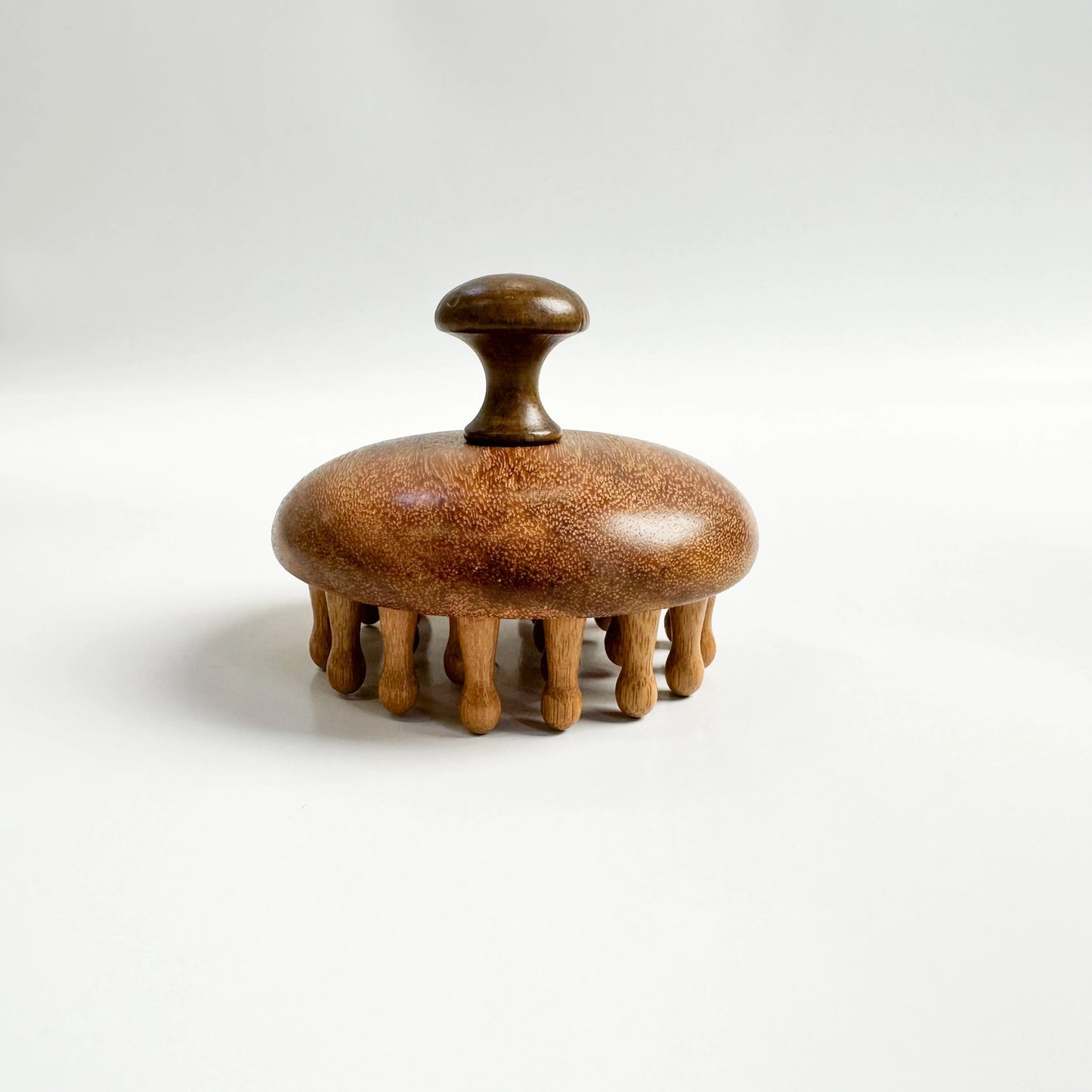 Smile Boutiques - Natural Sandalwood Scalp Massager