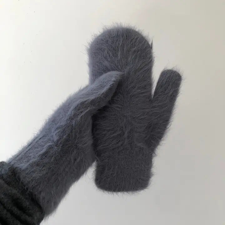 Billy Bamboo - Fluffy Angora Mittens - Neutral