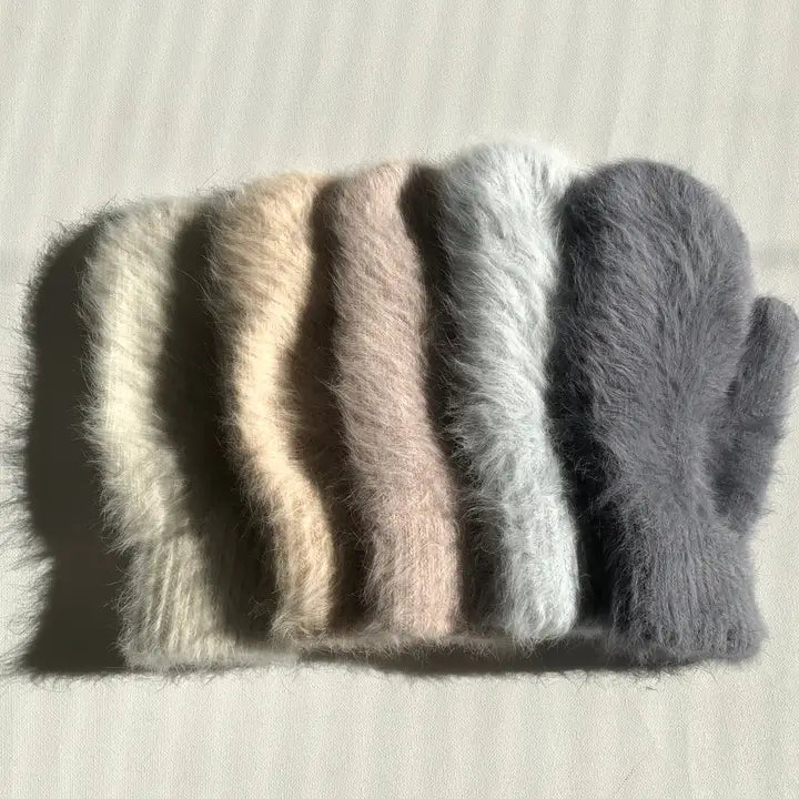 Billy Bamboo - Fluffy Angora Mittens - Neutral