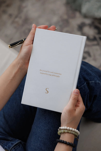 I Am Me. But Who Am I? - Soul Series Journals